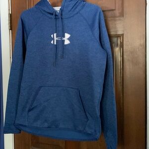 Under Armour size S sweatshirt